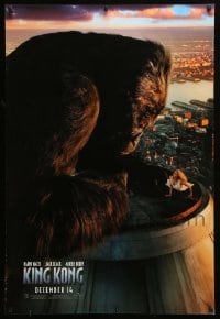 6z521 KING KONG teaser DS 1sh 2005 Naomi Watts & ape on rooftop of Empire State Building!