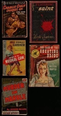 7a522 LOT OF 5 DETECTIVE AND MYSTERY PAPERBACK BOOKS '40s-50s Charlie Chan, The Saint & more!