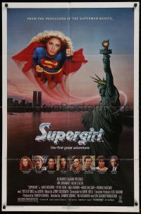 7b819 SUPERGIRL 1sh 1984 super Helen Slater in costume flying over Statue of Liberty!