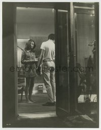 7h240 BLOW-UP 7.75x10.25 still 1967 Antonioni, Sarah Miles with her artist husband John Castle!
