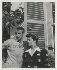 7h427 GARY COOPER deluxe 8x10 still 1950s the top star at home with his wife by John Engstead!