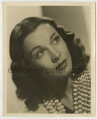 7h446 GONE WITH THE WIND candid 8x10 still 1939 wonderful portrait of Vivien Leigh out of costume!