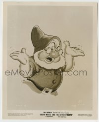 7h837 SNOW WHITE & THE SEVEN DWARFS 8x10 still 1938 Walt Disney classic, great cartoon art of Doc!
