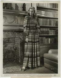 7h567 LAUREN BACALL 8x10.25 still 1946 in a grand robe for lounging in library, The Big Sleep!