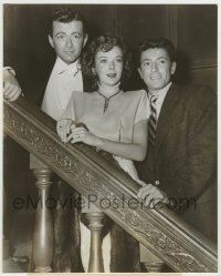 7h871 STRANGERS ON A TRAIN candid 7.5x9.5 still 1951 Walker & Granger with visitor Ida Lupino!