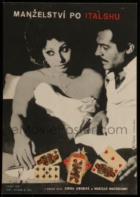 7j018 MARRIAGE ITALIAN STYLE Czech 11x16 1966 de Sica, Loren, Mastroianni, poker playing cards!