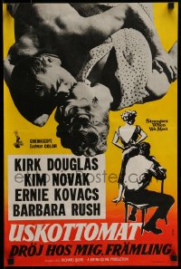7j154 STRANGERS WHEN WE MEET Finnish 1960 Kirk Douglas embracing Kim Novak, who is not his wife!