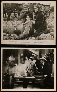 7s899 BEND OF THE RIVER 2 8x10 stills 1952 both with Rock Hudson, one shooting guy at poker table!