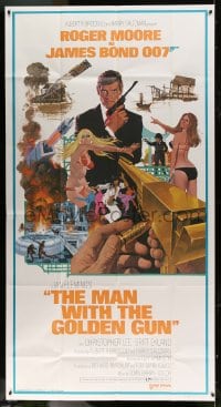 7t827 MAN WITH THE GOLDEN GUN West Hemi 3sh 1974 art of Roger Moore as James Bond by Robert McGinnis