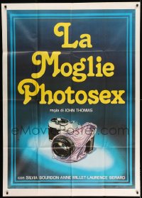 7t514 LA MOGLIE PHOTOSEX Italian 1p 1980 sexy image of camera with panties wrapped around it!