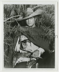 8a077 APPALOOSA 8x10 still 1966 best c/u of Texan Marlon Brando on horseback with his gun drawn!