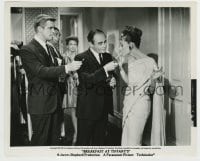 8a135 BREAKFAST AT TIFFANY'S 8.25x10 still 1961 Audrey Hepburn with George Peppard & Martin Balsam!