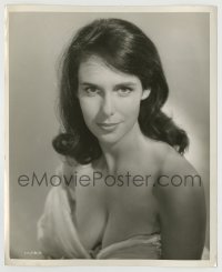 8a607 MARIE DEVEREAUX 8.25x10 still 1961 the super sexy English brunette in The Mark!