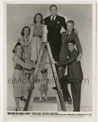 8a139 BROTHER RAT & A BABY candid 8x10.25 still 1940 Albert, Reagan, Lane & cast posing on ladder!