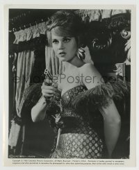 8a162 CAT BALLOU 8.25x10 still 1965 best close up of sexy Jane Fonda pointing her tiny gun!