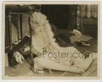 8a170 CHICAGO 8x10.25 still 1927 c/u of Phyllis Haver as Roxie Hart in shock with gun on floor!