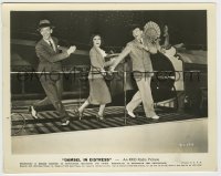 8a203 DAMSEL IN DISTRESS 8x10 still 1937 Fred Astaire, George Burns & Gracie Allen dancing!