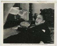 8a461 INVISIBLE MAN RETURNS 8x10 still 1940 Hardwicke awakens to a gun in his face, fx image!