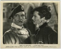 8a616 MARY OF SCOTLAND 8x10.25 still 1936 Fredric March & Katharine Hepburn in period costumes!