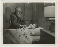 8a629 MIRACLE ON 34th STREET 8.25x10 still 1947 Edmund Gween watches Natalie blow a bubble in bed!