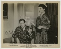 8a640 MOON IS BLUE 8x10 still 1953 Maggie McNamara handing tissue to William Holden, Preminger!