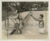 8a768 RONALD REAGAN/JANE WYMAN 8.25x10 still 1939 enjoying a day in their pool by Elmer Fryer!