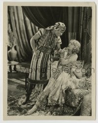 8a816 SON OF THE SHEIK 8x10.25 still 1926 best c/u of Rudolph Valentino grabbing Vilma Banky!