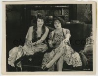 8a922 UNKNOWN STILL 8x10 key book still 1920s two pretty ladies smoking & talking on couch!