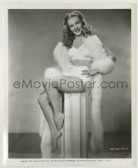 8a929 VERONICA LAKE 8.25x10 still 1944 in sexy skimpy outfit with fur boa from Out of This World!
