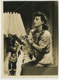 8a981 WOMAN'S FACE deluxe 7x9.5 still 1941 c/u of Joan Crawford with cool lamp by Carpenter!