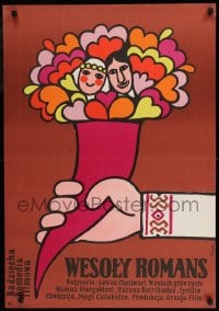 8b746 HAPPY ROMANCE Polish 23x33 1974 Levan Khotivari, Flisak art of couple in bouquet!