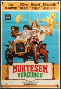 8b115 GREAT SCOUT & CATHOUSE THURSDAY Turkish 1978 wacky art of Lee Marvin & cast in great car!