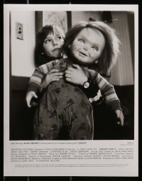 8d588 CHILD'S PLAY 2 presskit w/ 8 stills 1990 creepy serial killer doll Chucky, Jenny Agutter