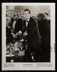 8d969 VIEW TO A KILL presskit w/ 12 stills 1985 Roger Moore as James Bond, Grace Jones, Walken