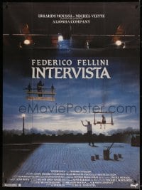 8f700 INTERVISTA French 1p 1987 Federico Fellini, cool different image of crew working on set!