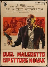 8f304 FILE OF THE GOLDEN GOOSE Italian 1p 1969 cool different art of Yul Brynner pointing gun!