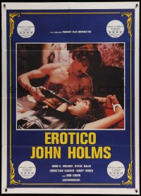 8f351 JADE PUSSYCAT Italian 1p 1983 close up of John Holmes holding Georgina Spelvin at gunpoint!