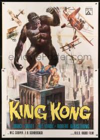 8f155 KING KONG Italian 2p R1966 great art of giant ape & sexy Fay Wray on Empire State Building!