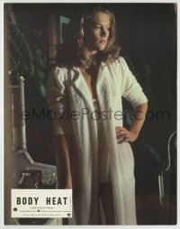 8g312 BODY HEAT French LC 1982 great full-length image of sexiest Kathleen Turner in white robe!