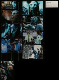 8m040 LOT OF 14 AVATAR COLOR STILLS AND 1 LENTICULAR POSTCARD 2009 cool scenes from the movie!