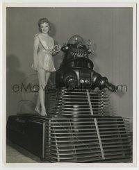8s001 FORBIDDEN PLANET 8.25x10 still 1956 sexy Anne Francis & with Robby the Robot in space jeep!