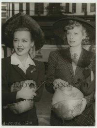 8s509 LUCILLE BALL/ANNE SHIRLEY 8x10 key book still 1940s great c/u of the two pretty actresses!