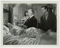 8s529 MARNIE candid 8x10 still 1964 Alfred Hitchcock shows Hedren, Connery & Baker how to act!