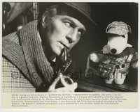 8s567 MURDER BY DECREE candid 8x10 still 1979 Christopher Plummer as Sherlock Holmes w/Snoopy doll!