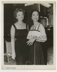 8s574 MYRNA LOY/LORETTA YOUNG 8x10.25 still 1958 the two pretty stars outside Loy's dressing room!