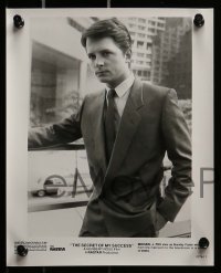 8x878 SECRET OF MY SUCCESS presskit w/ 11 stills 1987 Michael J. Fox, Helen Slater, New York!