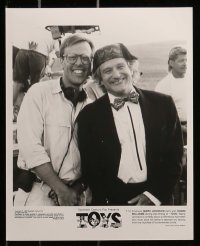 8x949 TOYS presskit w/ 14 stills 1992 Robin Williams, Joan Cusack, directed by Barry Levinson!