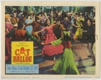 8z192 CAT BALLOU LC 1965 Jane Fonda & Michael Callan dance happily in large crowd!