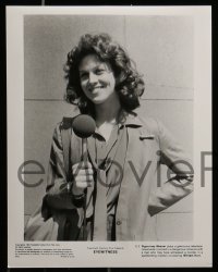 9a227 EYEWITNESS 13 8x10 stills 1981 William Hurt, news reporter Sigourney Weaver!