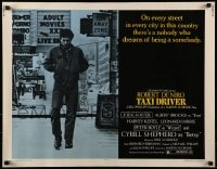 9c444 TAXI DRIVER 1/2sh 1976 Robert De Niro walking alone, directed by Martin Scorsese!